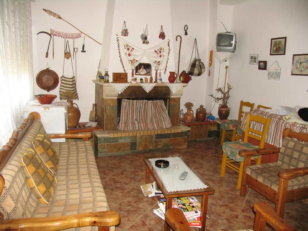 Aris Rooms Anogia Exterior foto